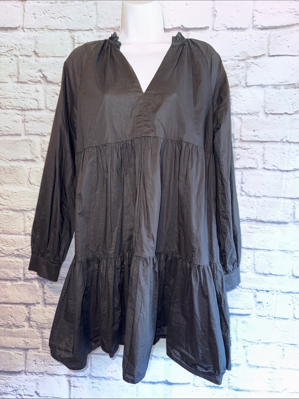 BB Dakota by Steve Madden Black V-Neck Tiered Long-Sleeve Mini Dress